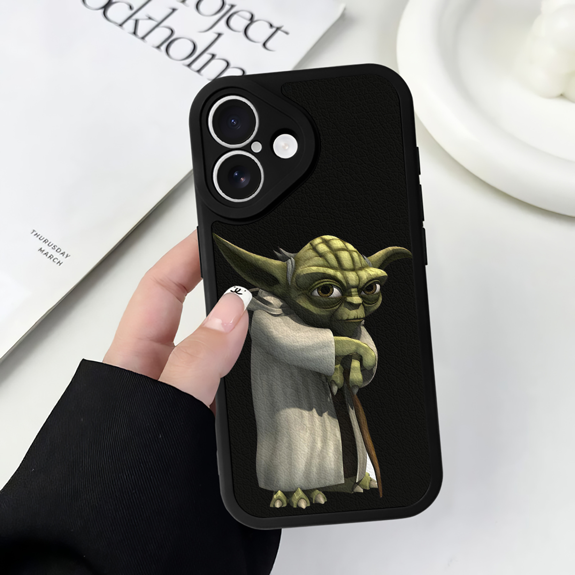 （画像用） スター・ウォーズ Star Wars 【iPhone 16シリーズ対応】シリコンスマホケース（レザー調） 材質：シリコン